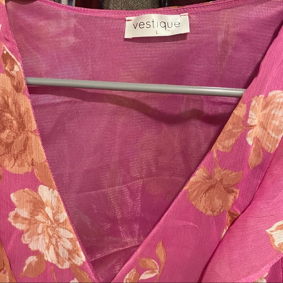 Vacay Vibes Vestique Blouse ✨ - Picture 3 of 4